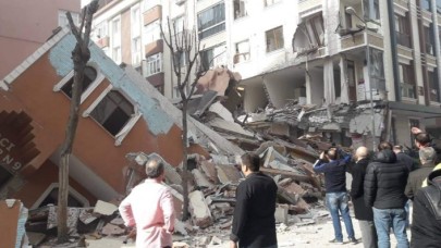 İstanbul Bahçelievler'de bir bina çöktü