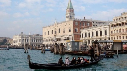 İtalya koronavirüs salgını yaşanan bölgelere giriş ve çıkışı sınırlandıracak