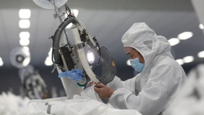 Koronavirüs iki ülkeye daha sıçradı