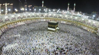 Koronavirüs nedeniyle Umre yasaklandı!