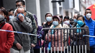 Koronavirüs için uygulama geliştirildi: Virüslü kişileri herkes görecek!