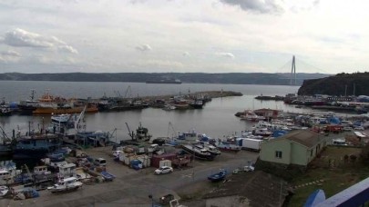 Mültecileri gönüllü balıkçılar taşıyacak!