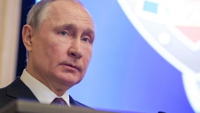 Putin Türkiye'yi suçladı: 'Türk askerleri sınır dışına çıkmamalıydı!'