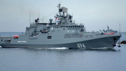Rusya,  2 savaş gemisini Suriye'ye yolladı