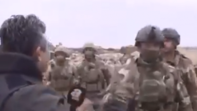 Suriye'deki Komutanı röportaj vermesi için zorlayan A Haber muhabiri Kerim Ulak Sosyal medyanın gündeminde