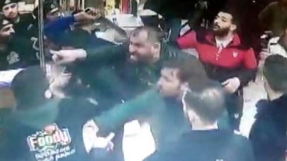 Suriyeliler Satır ve Baltayla Suriyelilerin Dükkanını Bastı!