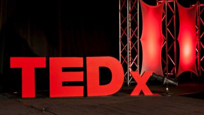 TEDx'in Gülben Ergen'i konuşmacı yapması tepki topladı!