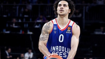 Türk Vatandaşı olan Shane Larkin'de büyük talihsizlik: Aday kadrodan çıkarıldı!