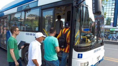 Ankara'da 65 yaş üstü ücretsiz toplu taşıma askıya alındı