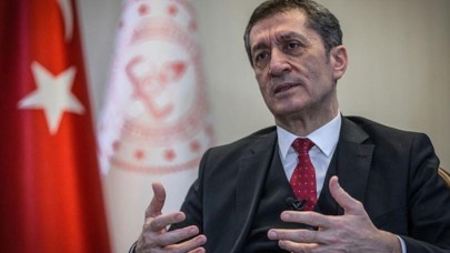 Bakan Selçuk'tan Eba Tv'den yayınlanan Adnan Menderes'in idam sahnesi için ilk açıklama!