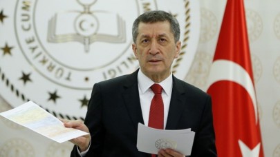 Bakan Selçuk'tan flaş açıklama: Okullar hiç açılmasa bile!