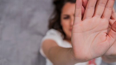 Bakanlıklar harekete geçti: Kadına şiddetle mücadele için 8 maddelik yeni adım!