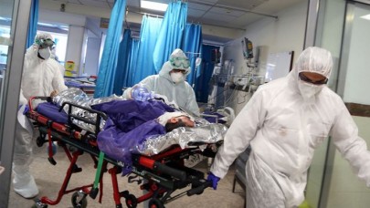 Çinli bilim insanları duyurdu: Koronavirüs iki türde mutasyon geçirdi