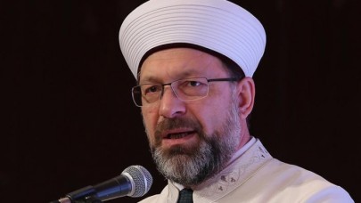 Diyanet İşleri Başkanı Ali Erbaş: "Cuma namazı başta olmak üzere cemaatle namaza ara verilmiştir"