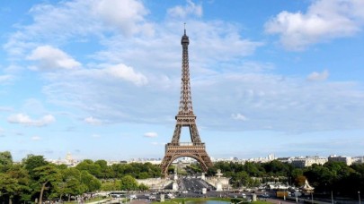 Fransa sokağa çıkma yasağı ilan etti