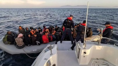 Göçmenlere denizden geçiş yasaklandı