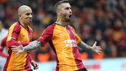 Helal olsun sana Adem Büyük: 100 bin maske ve 15 bin test bağışladı!