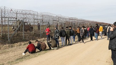 İçişleri Bakanı Soylu Yunanistan'a geçen mültecilerle ilgili son rakamı açıkladı