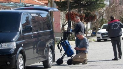 İş adamının arabasına bomba koyan kişi tanıdık çıktı!