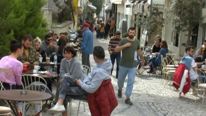 Koronavirüs korkusundan tatil beldelerine akın ettiler!