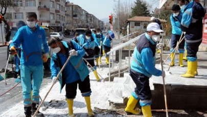 Koronavirüs nedeniyle bir mahalle karantinaya alındı!