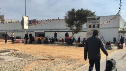 Libya'da Hafter'e bağlı milisler havaalanına roket attı