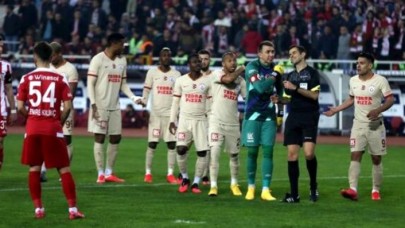 Mete Kalkavan'a sert eleştiri: Bunlarınki civciv yüreği!