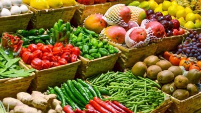 Meyve-sebze fiyatlarına soruşturma: Fırsatçıların gözünün yaşına bakmayacağız!