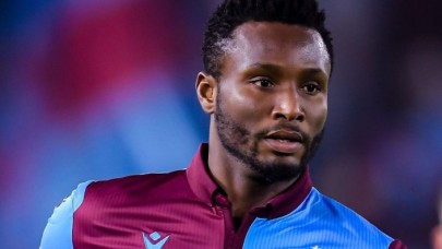 Obi Mikel bombaladı ve gideceği yeri açıkladı