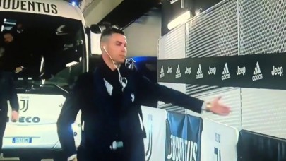 Ronaldo'nun seyircisiz maçta yaptığı o hareket sosyal medyayı salladı