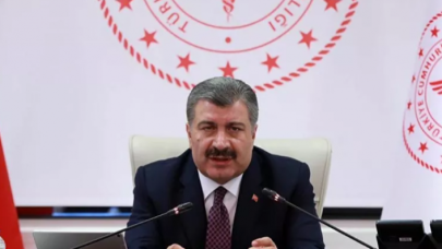 Sağlık Bakanı Koca: Son 24 saatte 17 hastamızı kaybettik. 2069 yeni vaka tespit ettik