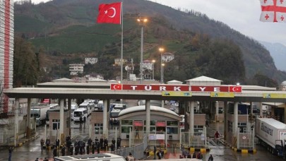 Sınır kapısı kapanıyor! 9 ülkedeki Türklere son çağrı: Geldin geldin!