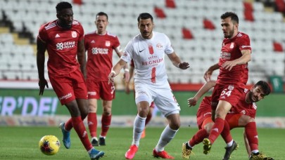 Sivasspor şokta! Antalyaspor'dan darbe