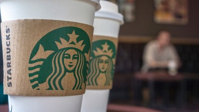 Starbucks'tan bardaklarla ilgili flaş karar!