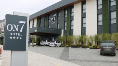 Tuncay Şanlı otelini sağlıkçılara tahsis etti