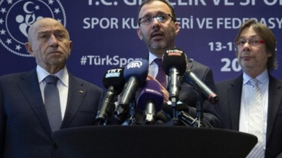 Türkiye süper ligi ve tüm ligler ertelendi!