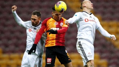 Türkiye'de yarından itibaren ligler ertelenecek!