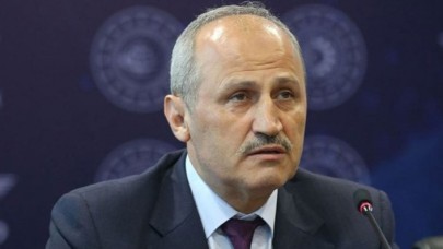 Ulaştırma Bakanı Cahit Turhan'ın o tavrı yüzünden görevden alındığı iddia edildi!