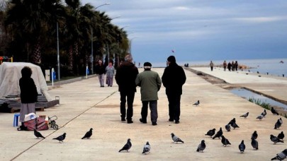 Yaşlı ihbar hattı kuruldu: Alo 153