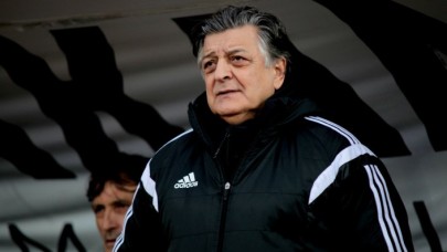 Yılmaz Vural galibiyet sonrası fenalık geçirdi: Sahaya ambulans girdi!