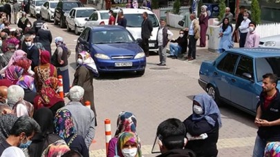 Adıyaman'daki kuyruğun neden oluştuğunu duyunca çok şaşıracaksınız!