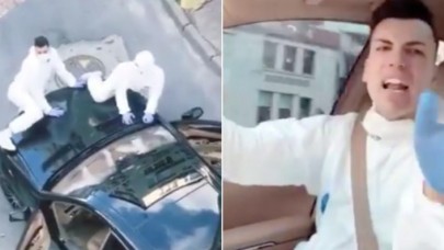 Ahlaksız fenomen Kerimcan Durmaz otomobiliyle dolaşıp yaşlılara küfür etti!