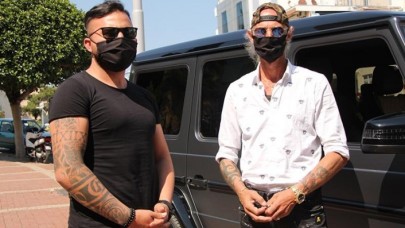 Antalya'da kapı kapı gezip para dağıtan hayırseverin kimliği şaşırttı