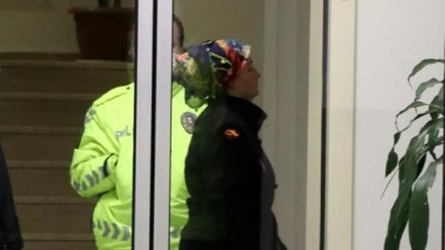 Apartmana domuz yağı süren kadın serbest bırakıldı: Kocam 'Bende büyü var,  bozdur' dedi