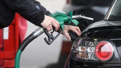 Araç sahiplerine kötü haber: Benzine zam geldi!