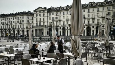 Avrupa'da koronavirüs kısıtlamaları yumuşatılıyor