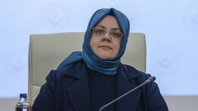 Bakan Selçuk müjdeyi verdi: 2 milyon 300 bin haneye daha 1000 lira