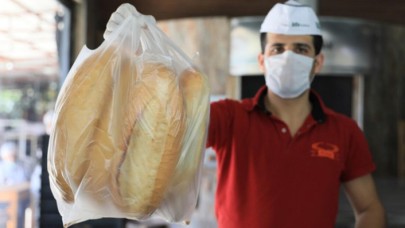 Belediye 'Ekmek dağıtmak yasaklandı' dedi,  valilik cevap verdi