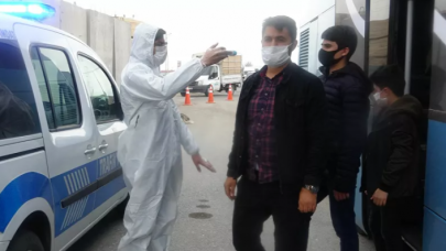 Bunu da gördük: Sahte seyahat belgesi ile Van'a gitmişler!