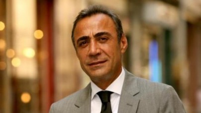 Canlı yayında olduğunu unutan milletvekili Berhan Şimşek yaptığı hareketle tepki topladı!